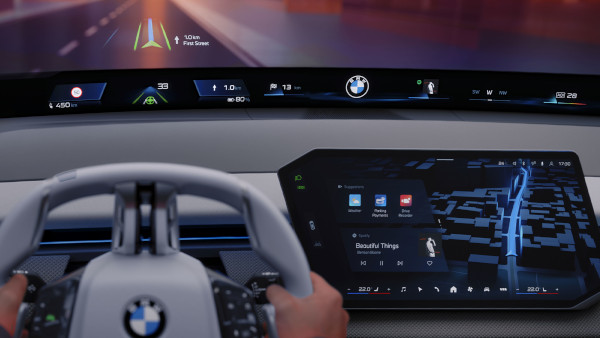 BMW-Panoramic-iDrive-globaltechmagazine